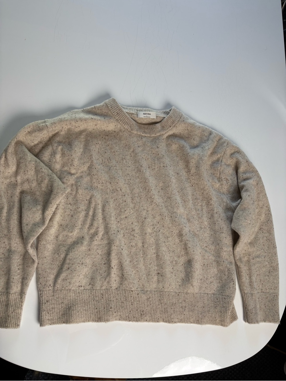 ARITZIA 100% Cashmere Crewneck Sweater Size Large